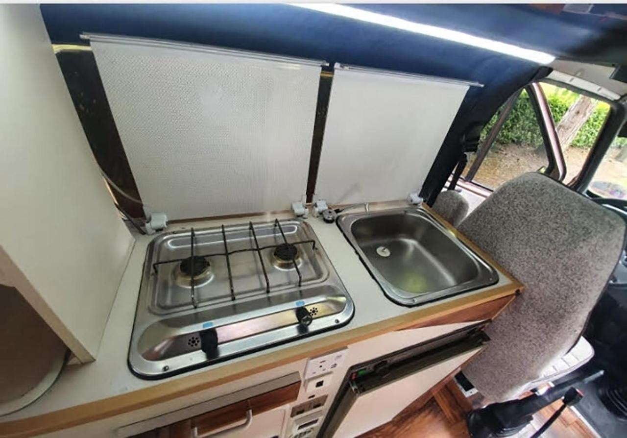 Retro Camper Hire Otel Dublin Dış mekan fotoğraf