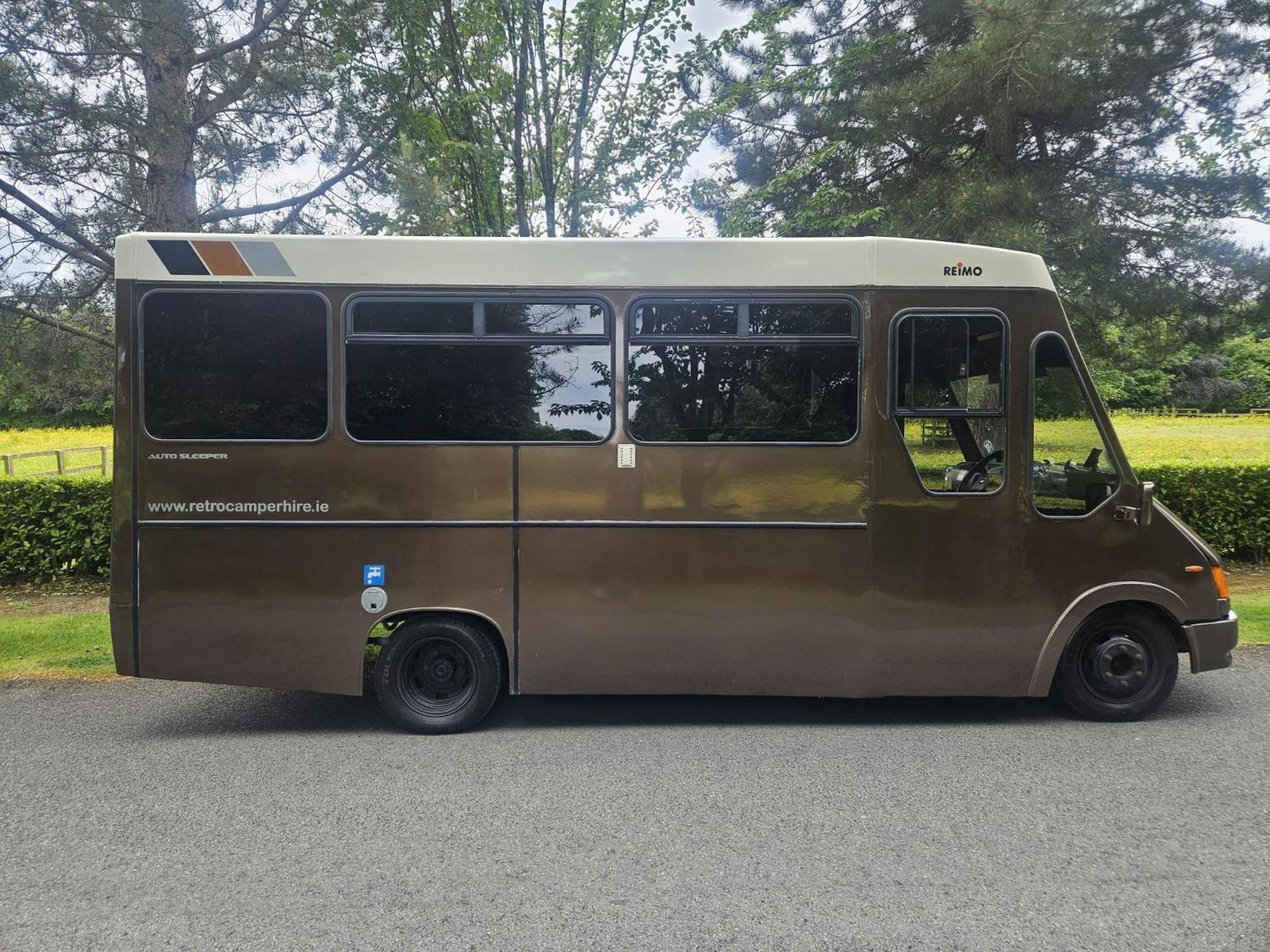 Retro Camper Hire Otel Dublin Dış mekan fotoğraf