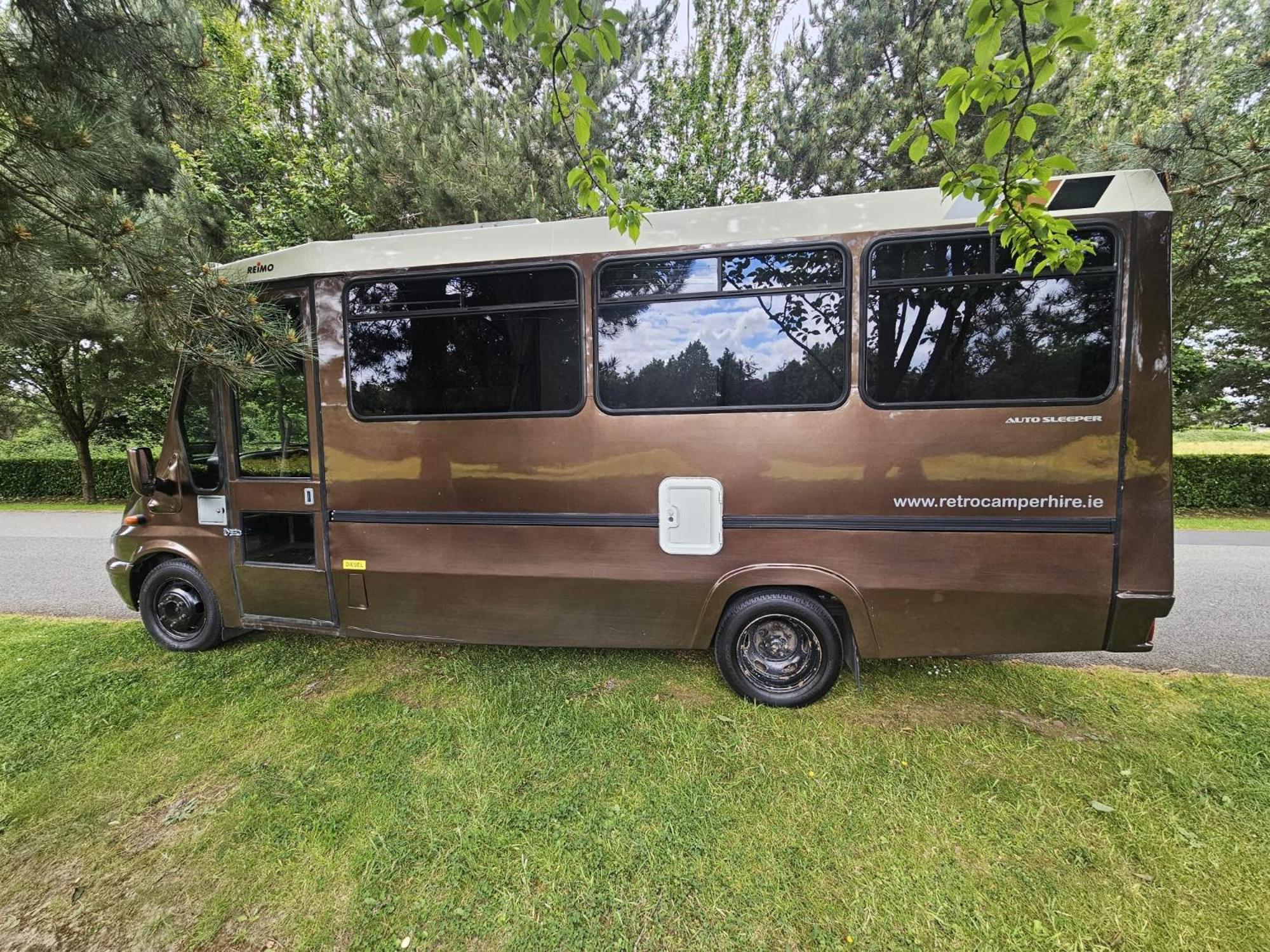 Retro Camper Hire Otel Dublin Dış mekan fotoğraf